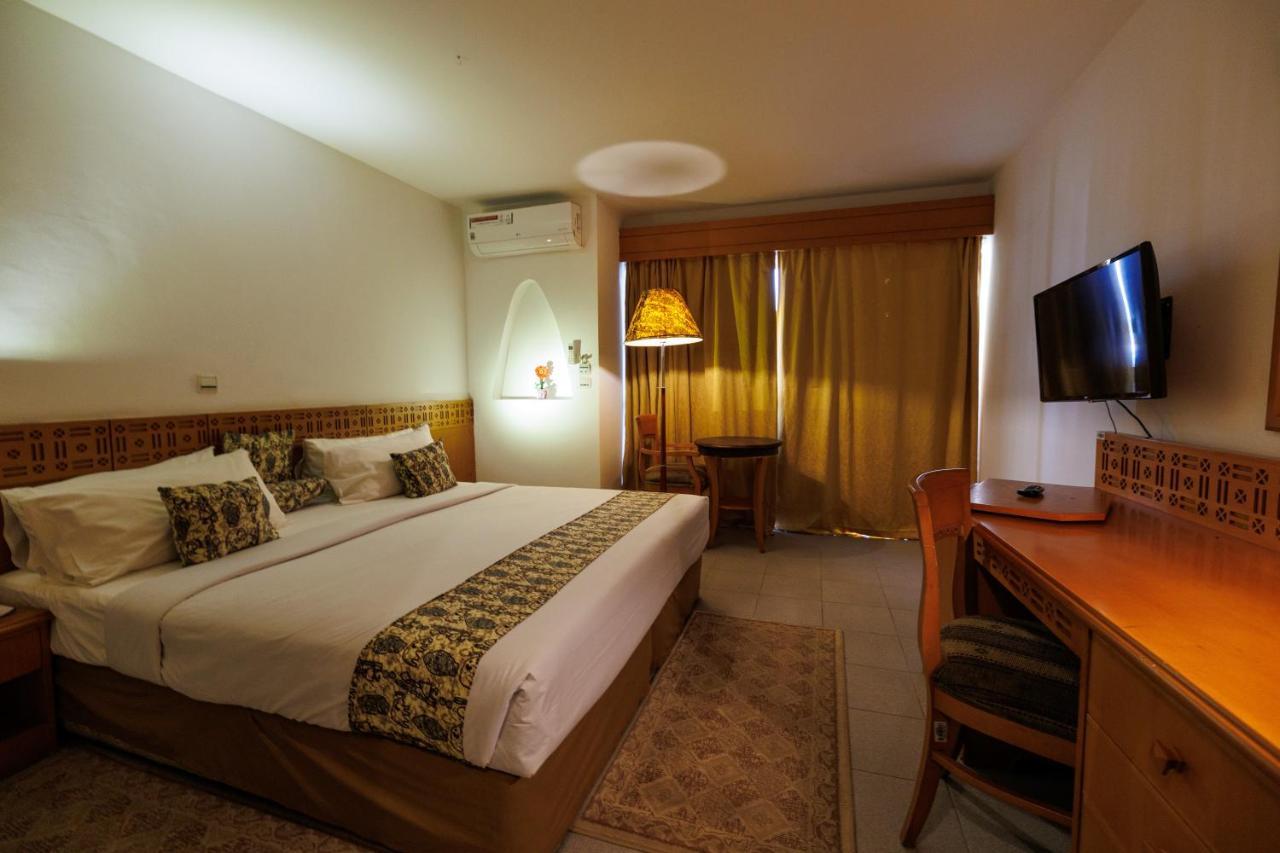 Assaraya Atlantic Hotel Banjul Exterior photo